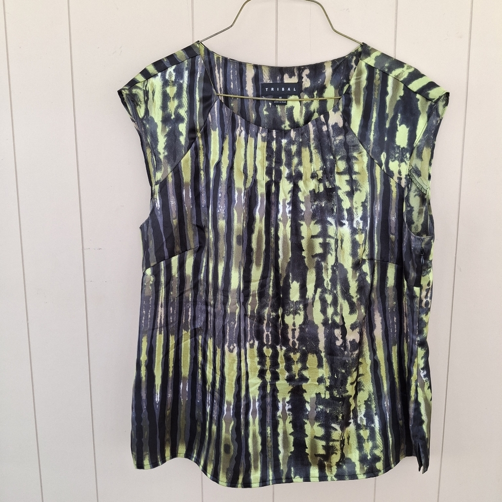 Tribal Size 14 Green And Black Sleeveless Blouse Camisole